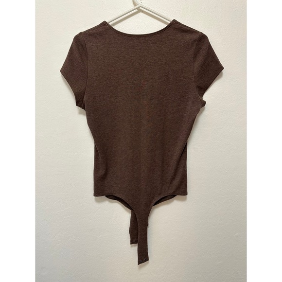 American Eagle NWT Brown Ribbed V Neck Bodysuit Short Sleeve Snapped Closure,  L - Picture 5 of 7